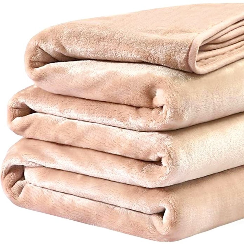PLUSH TWIN SIZE SOFT BREATHABLE FLEECE BLANKET  SIZE 66" x 90" NWT
